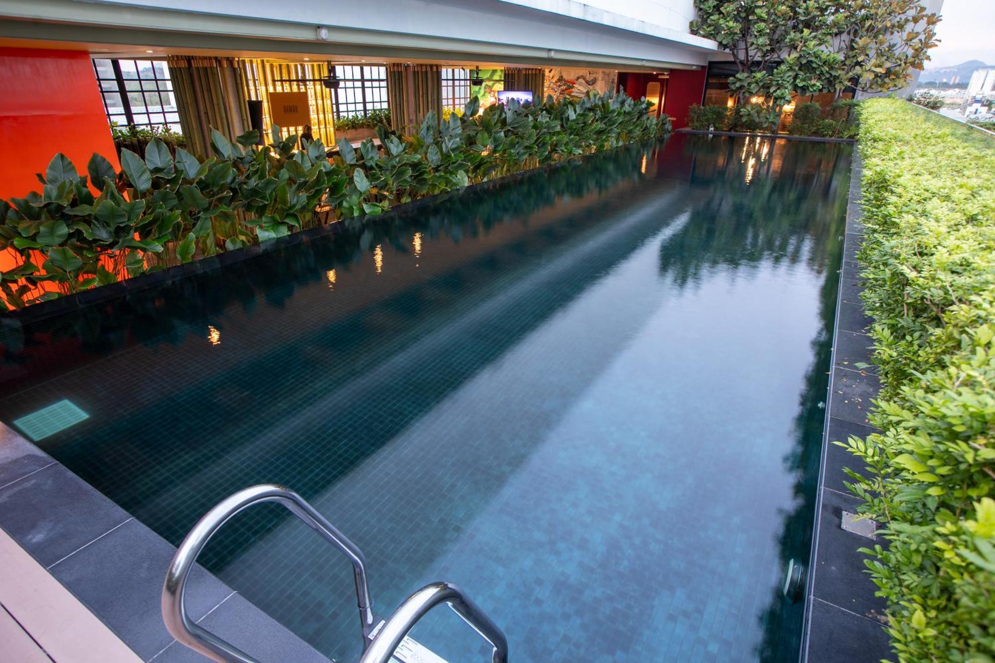 The Upper House, Batu Kawan Otel Simpang Ampat  Dış mekan fotoğraf