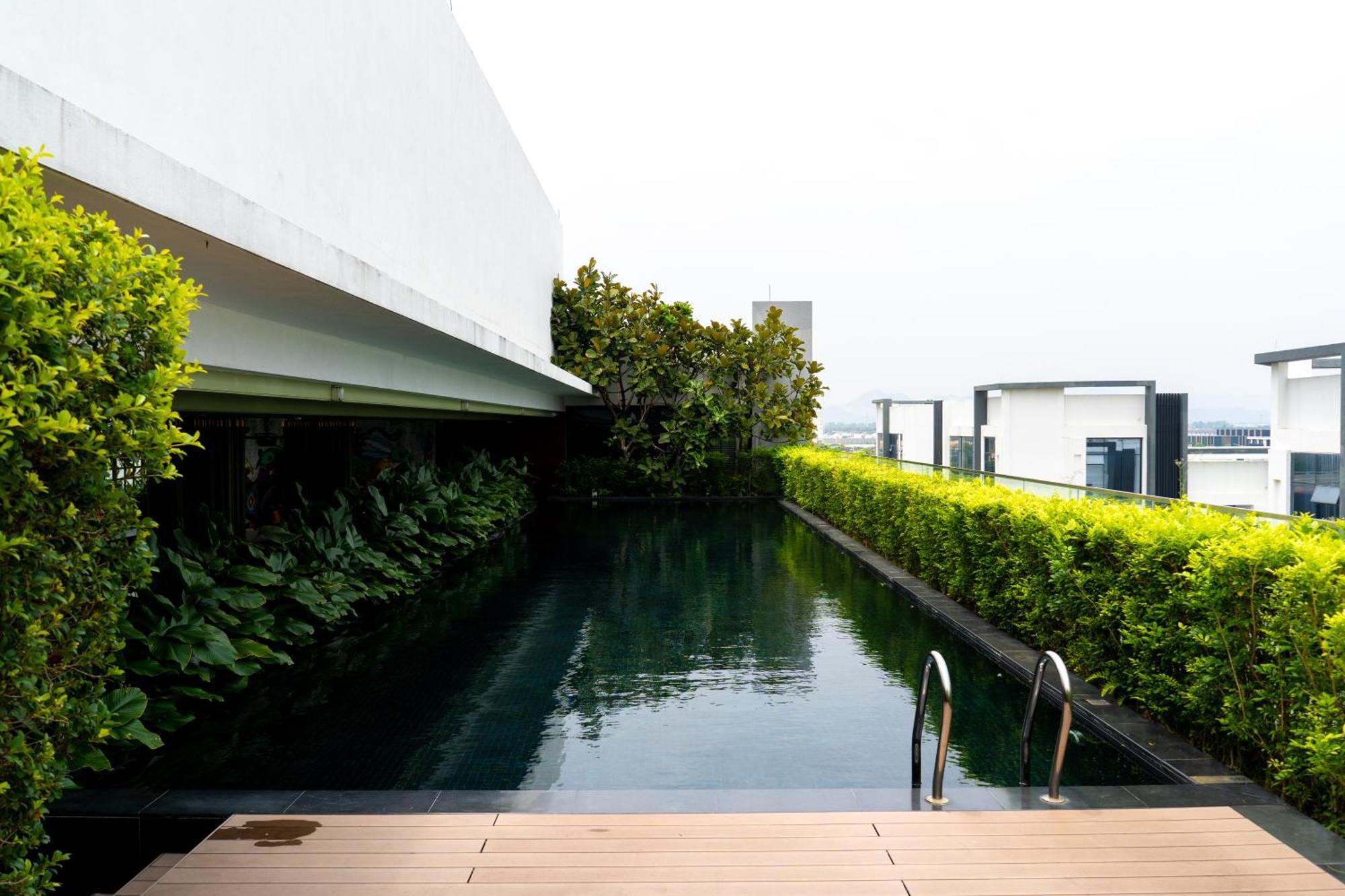 The Upper House, Batu Kawan Otel Simpang Ampat  Dış mekan fotoğraf